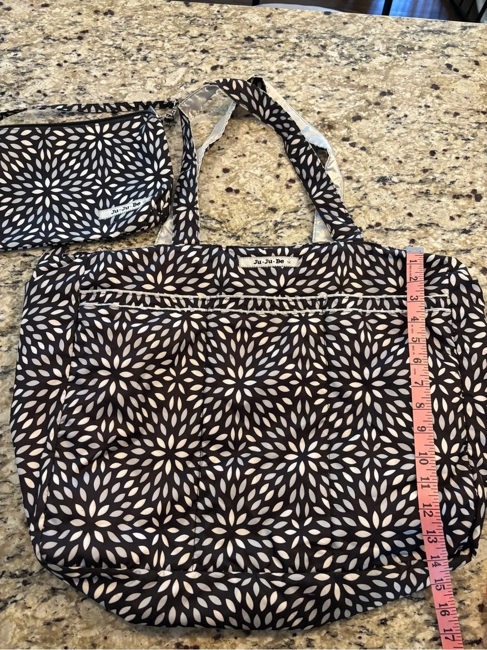 JUJUBE super be tote and small bag